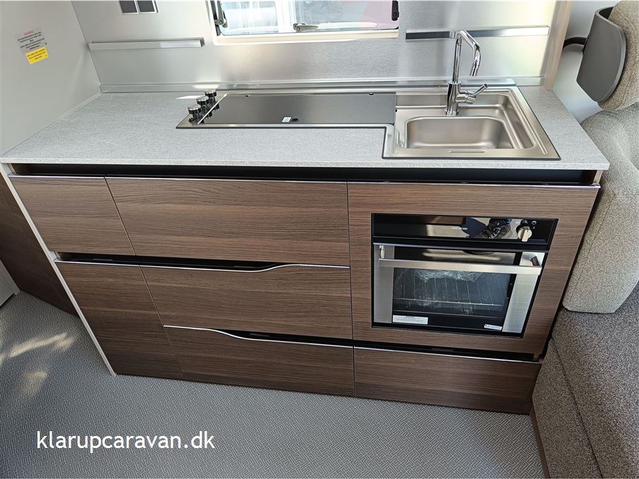Adria Alpina 583 LP